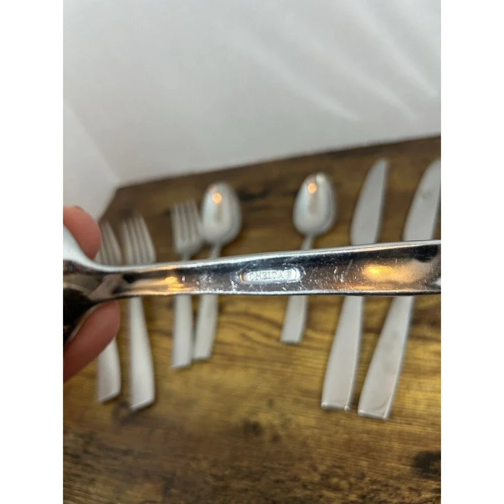 Oneida Stainless Flatware Mixed Lot 12 Pc Replacement Fork Spoon Knife Set